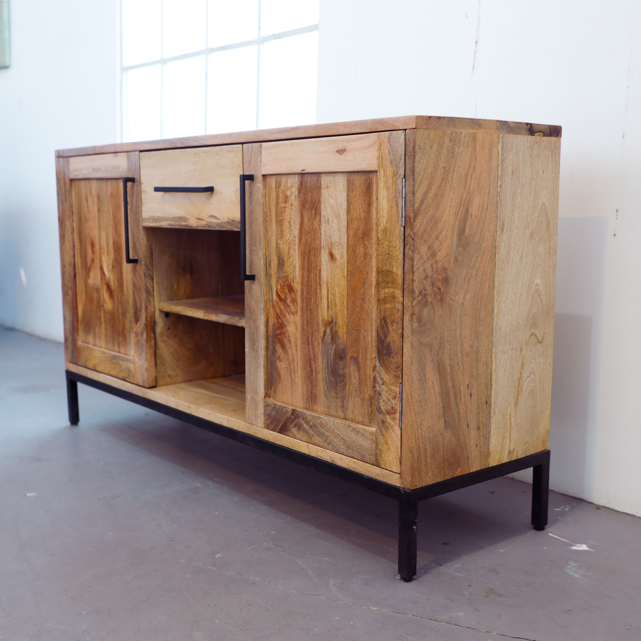 Vikki Buffet  Console Unit